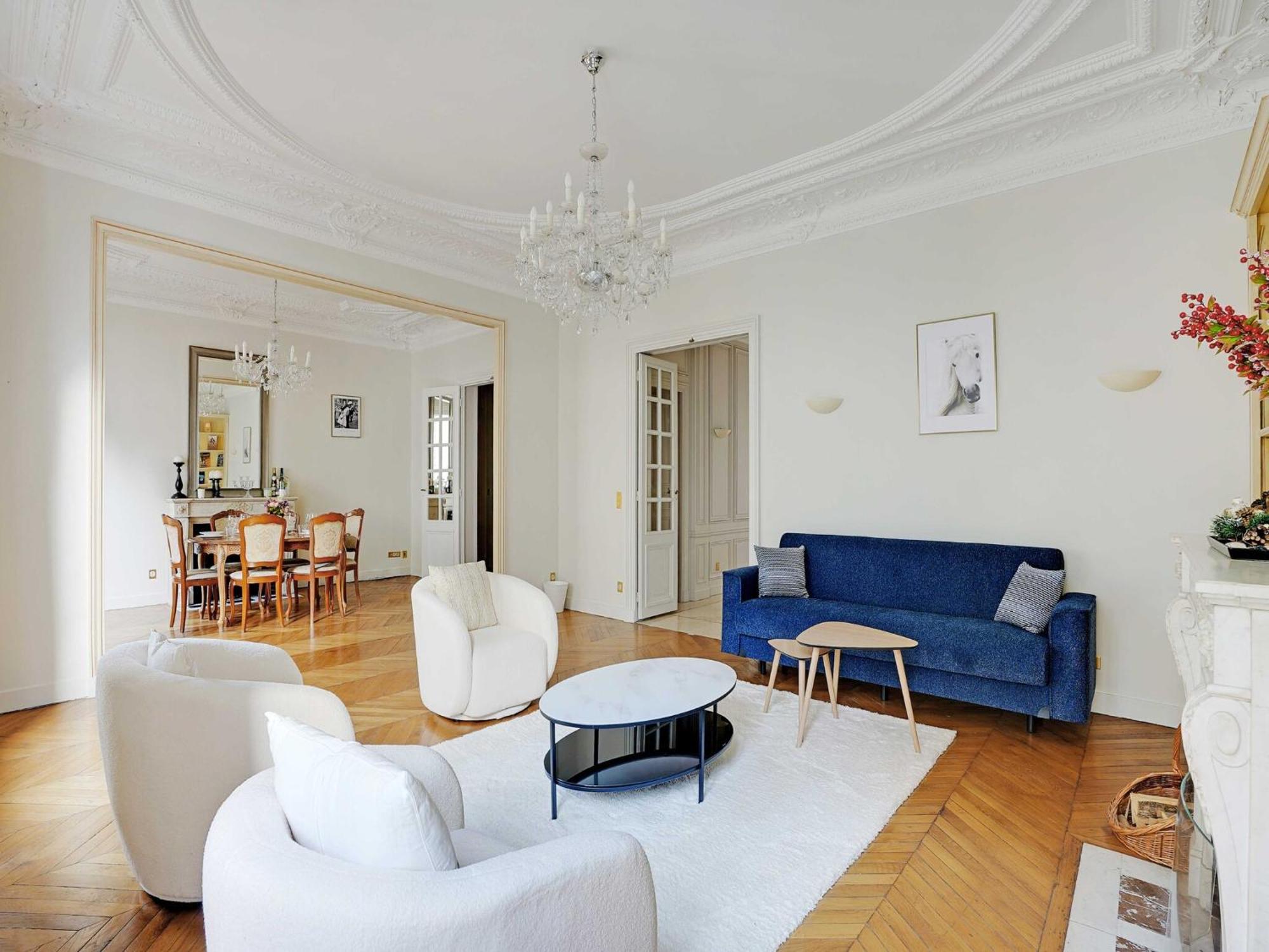 Splendid Spacious Apartment- Mobility Lease Appartement