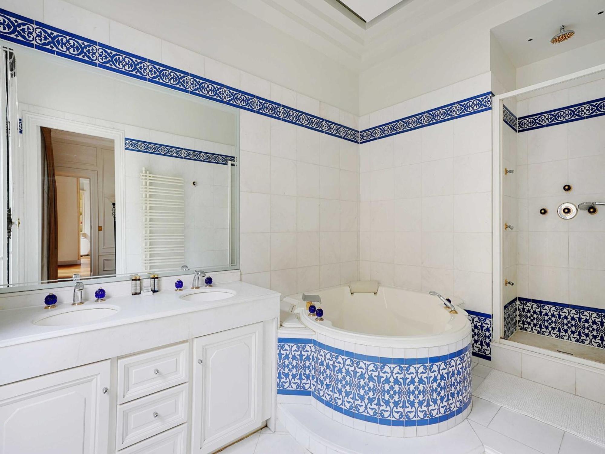 Splendid Spacious Apartment- Mobility Lease Parijs