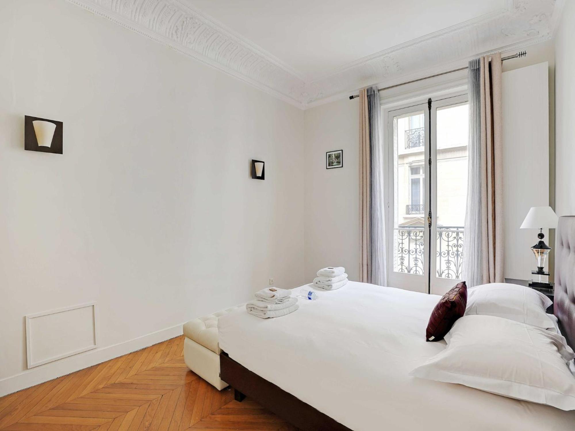 Splendid Spacious Apartment- Mobility Lease Appartement Parijs